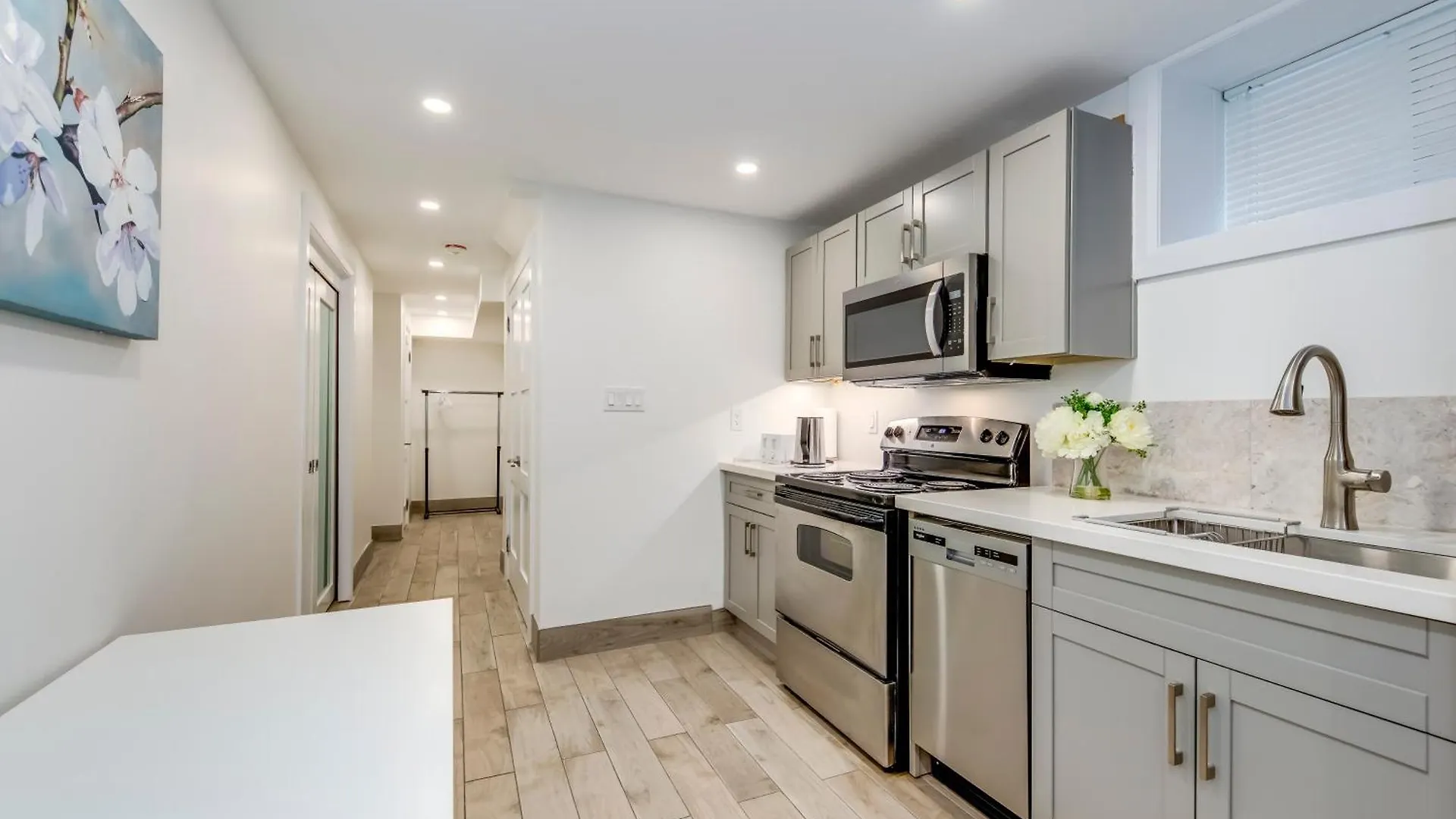 Midtown 2 Bedroom Basement Apartment Toronto 0*,  Canada